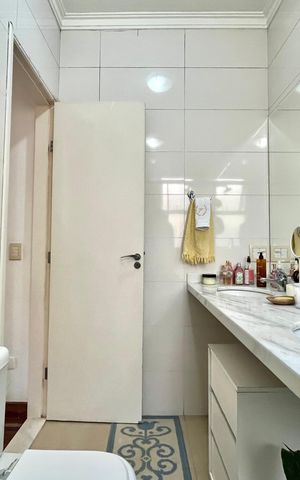 Casa de condomínio à venda com 181m², 4 quartos e 3 vagas Casa de condomínio à venda com 181m², 4 quartos e 3 vagasBanheiro da Suíte 1