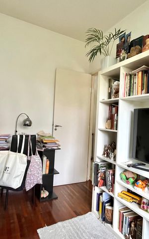 Casa de condomínio à venda com 181m², 4 quartos e 3 vagas Casa de condomínio à venda com 181m², 4 quartos e 3 vagasQuarto 4