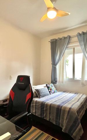 Casa de condomínio à venda com 181m², 4 quartos e 3 vagas Casa de condomínio à venda com 181m², 4 quartos e 3 vagasSuite 3