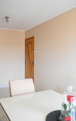 Apartamento à venda com 58m², 2 quartos e 1 vaga Apartamento à venda com 58m², 2 quartos e 1 vagaSala