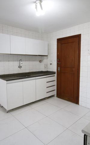 Apartamento à venda com 79m², 2 quartos e 1 vagaCozinha e Área de Serviço