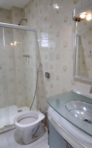 Apartamento à venda com 79m², 2 quartos e 1 vagaBanheiro da Suíte 