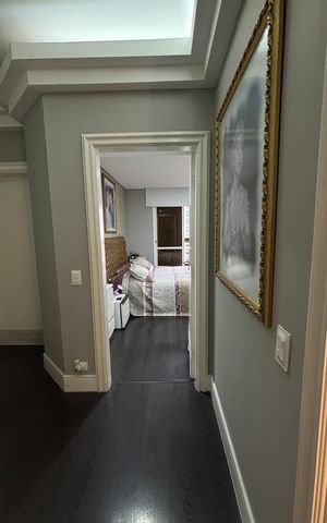 Apartamento à venda com 260m², 4 quartos e 4 vagas Apartamento à venda com 260m², 4 quartos e 4 vagasCorredor
