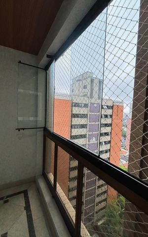 Apartamento à venda com 260m², 4 quartos e 4 vagas Apartamento à venda com 260m², 4 quartos e 4 vagasSala de Jantar Varanda