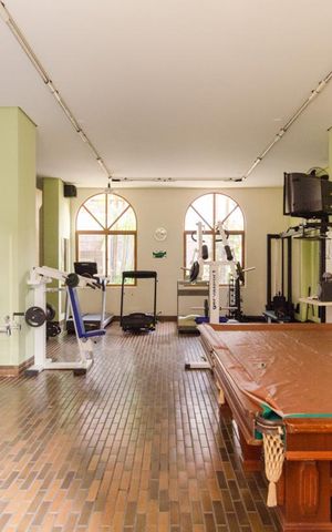 Apartamento à venda com 260m², 4 quartos e 4 vagas Apartamento à venda com 260m², 4 quartos e 4 vagasAcademia