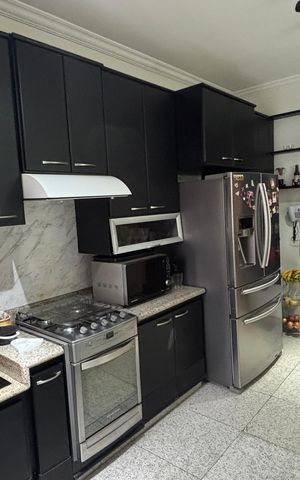 Apartamento à venda com 260m², 4 quartos e 4 vagas Apartamento à venda com 260m², 4 quartos e 4 vagasCozinha