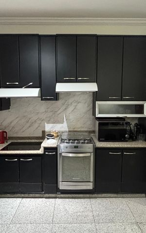 Apartamento à venda com 260m², 4 quartos e 4 vagas Apartamento à venda com 260m², 4 quartos e 4 vagasCozinha