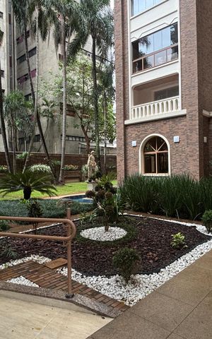 Apartamento à venda com 260m², 4 quartos e 4 vagas Apartamento à venda com 260m², 4 quartos e 4 vagasArea Comum