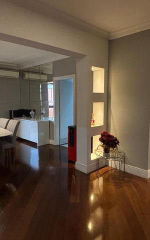Apartamento à venda com 260m², 4 quartos e 4 vagas Apartamento à venda com 260m², 4 quartos e 4 vagasSala de Jantar
