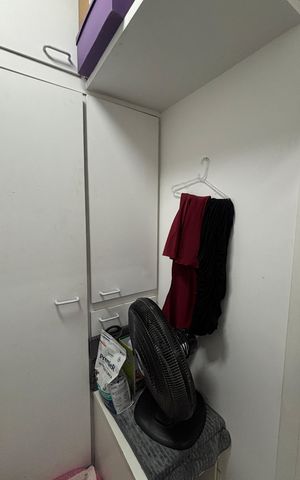 Apartamento à venda com 260m², 4 quartos e 4 vagas Apartamento à venda com 260m², 4 quartos e 4 vagasÁrea de Serviço - Quarto de Apoio