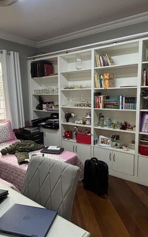Apartamento à venda com 260m², 4 quartos e 4 vagas Apartamento à venda com 260m², 4 quartos e 4 vagasQuarto