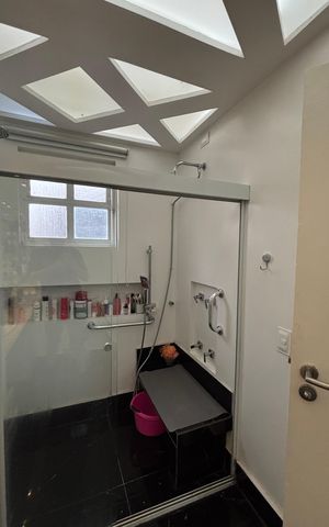 Apartamento à venda com 260m², 4 quartos e 4 vagas Apartamento à venda com 260m², 4 quartos e 4 vagasBanheiro da Suíte 1
