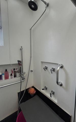 Apartamento à venda com 260m², 4 quartos e 4 vagas Apartamento à venda com 260m², 4 quartos e 4 vagasBanheiro da Suíte 1