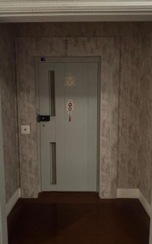 Apartamento à venda com 260m², 4 quartos e 4 vagas Apartamento à venda com 260m², 4 quartos e 4 vagasElevado