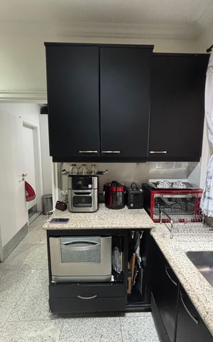 Apartamento à venda com 260m², 4 quartos e 4 vagas Apartamento à venda com 260m², 4 quartos e 4 vagasCozinha
