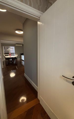 Apartamento à venda com 260m², 4 quartos e 4 vagas Apartamento à venda com 260m², 4 quartos e 4 vagasLavabo