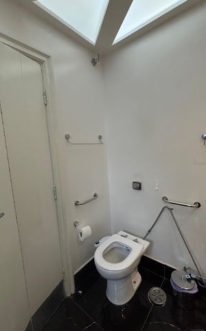 Apartamento à venda com 260m², 4 quartos e 4 vagas Apartamento à venda com 260m², 4 quartos e 4 vagasBanheiro da Suíte 1