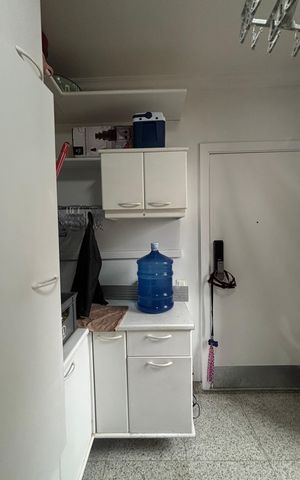 Apartamento à venda com 260m², 4 quartos e 4 vagas Apartamento à venda com 260m², 4 quartos e 4 vagasÁrea de Serviço