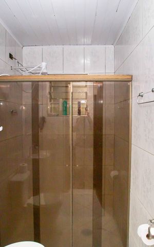 Casa à venda com 250m², 10 quartos e 3 vagasBanheiro Casa 3