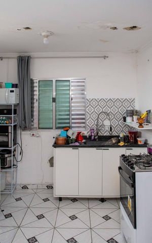 Casa à venda com 250m², 10 quartos e 3 vagasQuarto Cozinha Casa 4