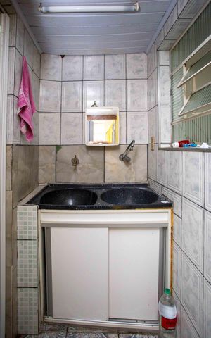 Casa à venda com 250m², 10 quartos e 3 vagasBanheiro Casa 1
