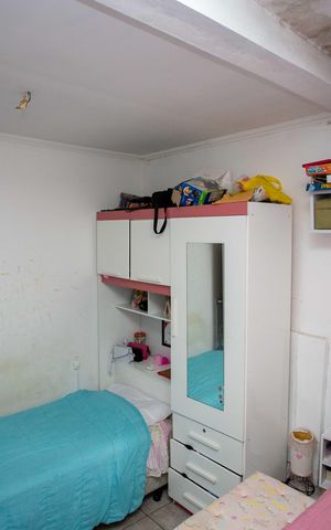 Casa à venda com 250m², 10 quartos e 3 vagasQuarto 2 Casa 3