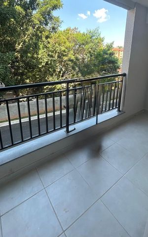 Apartamento para alugar com 54m², 2 quartos e 1 vaga Apartamento para alugar com 54m², 2 quartos e 1 vagaVaranda