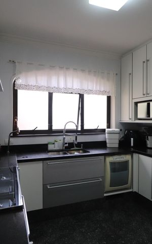 Apartamento à venda com 288m², 4 quartos e 5 vagasCozinha