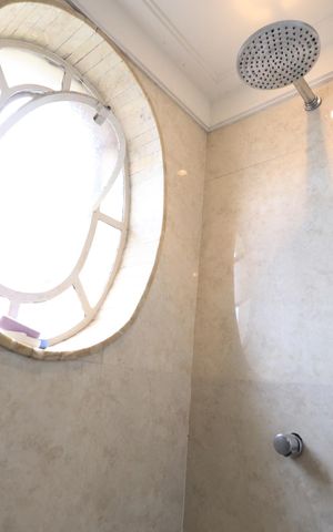 Apartamento à venda com 288m², 4 quartos e 5 vagasBanheiro da Suíte 2