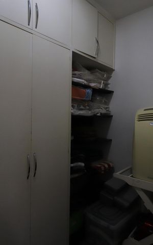 Apartamento à venda com 288m², 4 quartos e 5 vagasQuarto de Serviço