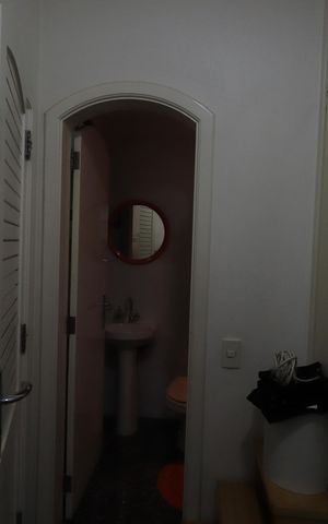 Apartamento à venda com 288m², 4 quartos e 5 vagasQuarto de Serviço