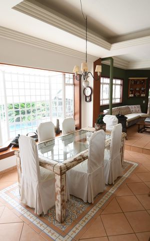 Casa à venda com 360m², 4 quartos e 3 vagasSala 2