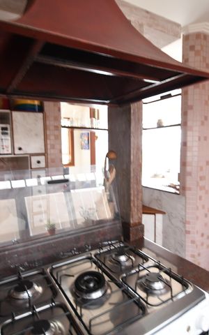 Casa à venda com 360m², 4 quartos e 3 vagasCozinha