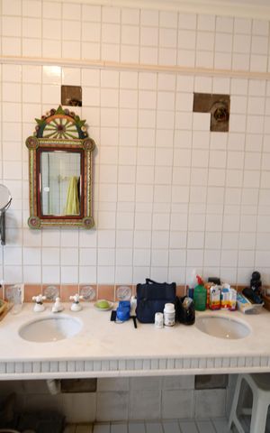 Casa à venda com 360m², 4 quartos e 3 vagasBanheiro Suíte