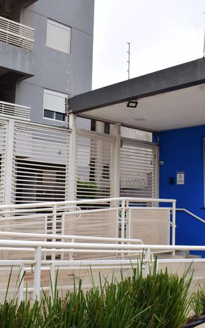 Apartamento para alugar com 55m², 2 quartos e 1 vagaFachada e portaria