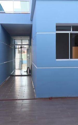 Casa para alugar com 180m², 2 quartos e 4 vagasCorredor externo