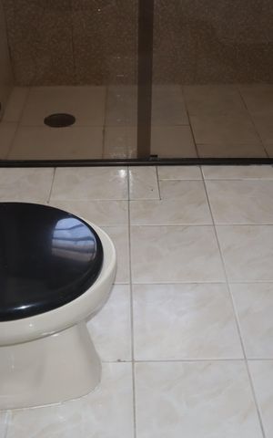Casa para alugar com 180m², 2 quartos e 4 vagasBanheiro da suíte