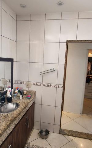 Casa de condomínio à venda com 360m², 4 quartos e 3 vagas