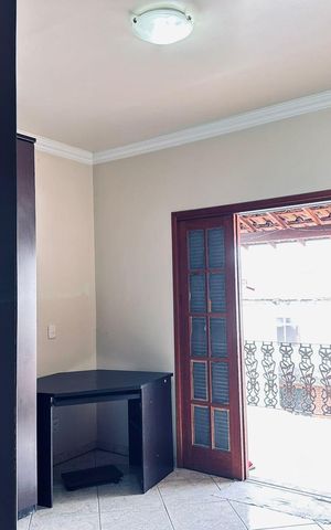 Casa de condomínio à venda com 360m², 4 quartos e 3 vagas