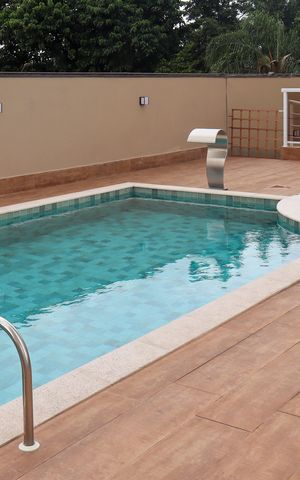 Apartamento à venda com 96m², 3 quartos e 2 vagas Apartamento à venda com 96m², 3 quartos e 2 vagasÁrea comum - Piscina