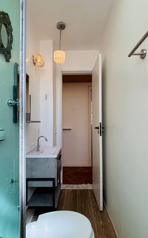 Apartamento para alugar com 142m², 3 quartos e 1 vaga Apartamento para alugar com 142m², 3 quartos e 1 vagaBanheiro social