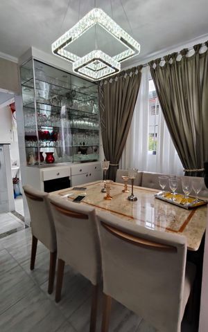 Apartamento à venda com 54m², 2 quartos e sem vaga Apartamento à venda com 54m², 2 quartos e sem vagaSala de jantar