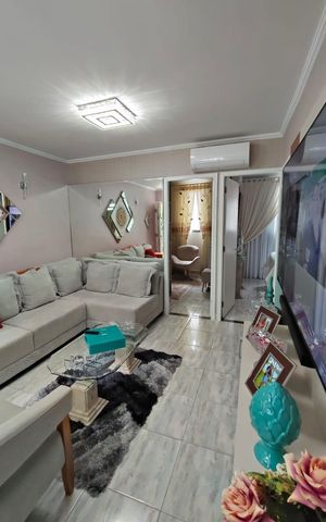 Apartamento à venda com 54m², 2 quartos e sem vaga Apartamento à venda com 54m², 2 quartos e sem vagaSala