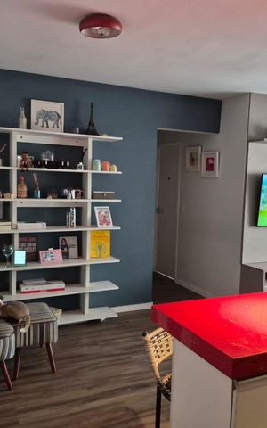 Apartamento à venda com 67m², 2 quartos e 1 vaga Apartamento à venda com 67m², 2 quartos e 1 vagaSala
