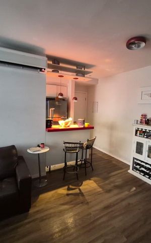 Apartamento à venda com 67m², 2 quartos e 1 vaga Apartamento à venda com 67m², 2 quartos e 1 vagaSala