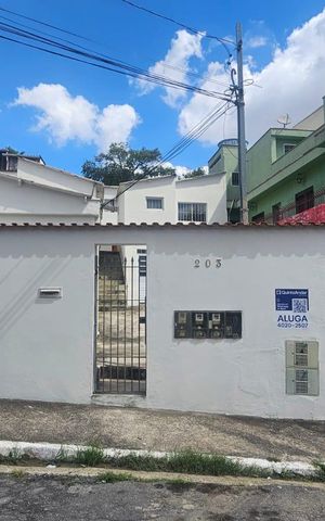 Casa para alugar com 30m², 1 quarto e sem vaga Casa para alugar com 30m², 1 quarto e sem vagaFachada