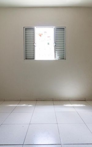 Casa para alugar com 30m², 1 quarto e sem vaga Casa para alugar com 30m², 1 quarto e sem vagaQuarto