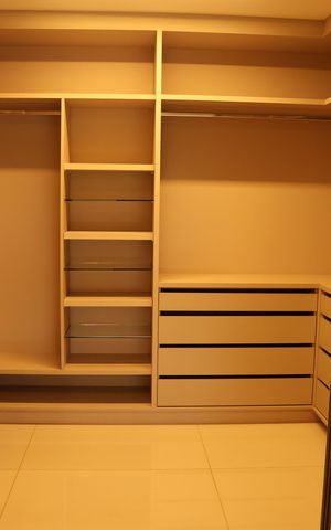 Apartamento à venda com 125m², 3 quartos e 2 vagasCloset da suíte 1