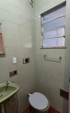 Apartamento à venda com 64m², 2 quartos e sem vagaBanheiro
