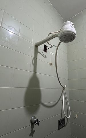 Apartamento à venda com 64m², 2 quartos e sem vagaChuveiro
